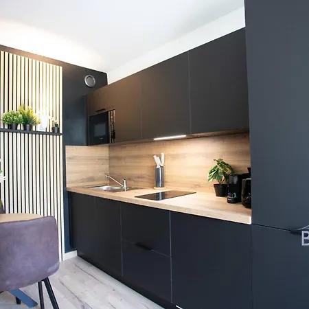 아파트 Sunny Flat In Les Pins *