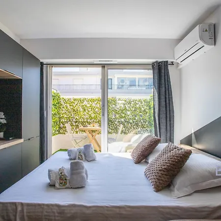Daire Sunny Flat In Les Pins